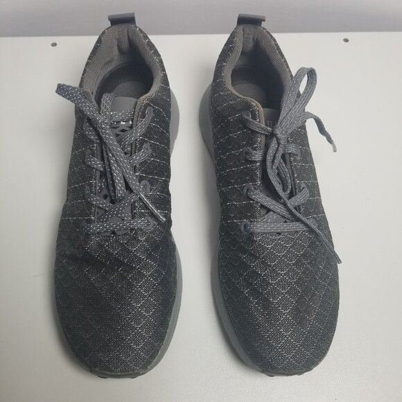 NWOB Nobull Matryx Trail Women's Grey Runner Unisex Sneaker Sz M 7 and W 8.5 - Picture 2 of 8